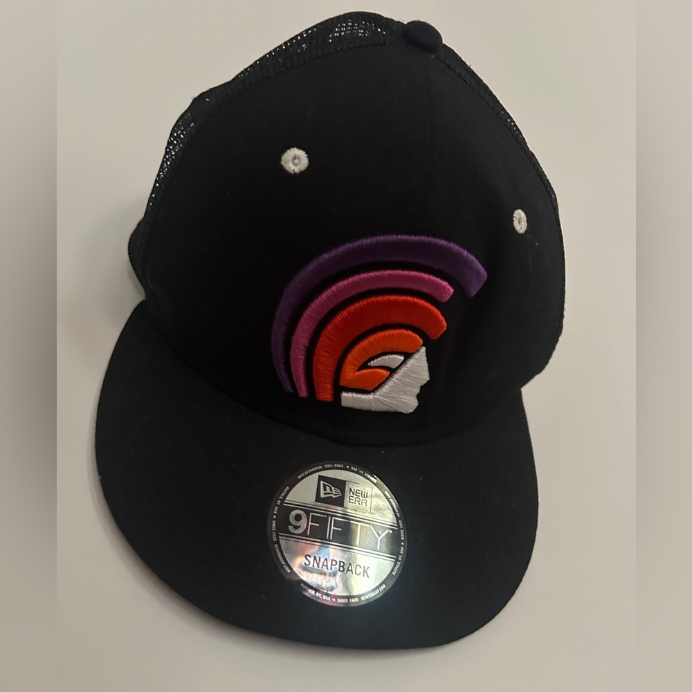Fitted Hawaii Mua Snap Back Hat